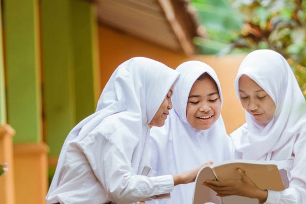 Jokowi Pastikan Pemerintah Akan Fokus Renovasi Sekolah